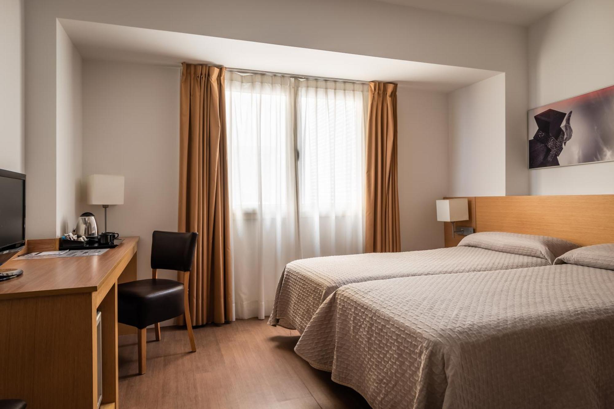 Hotel Sagrada Familia — Kuvat 1